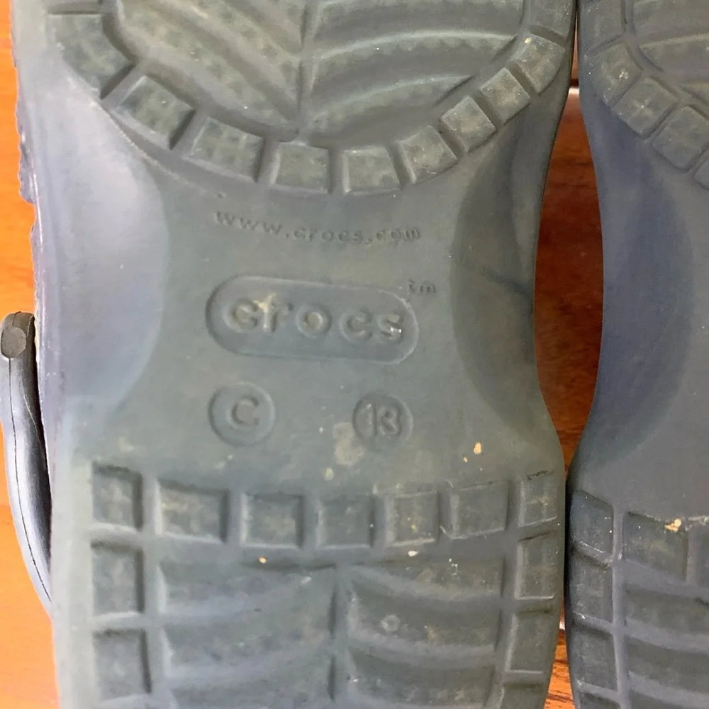 Crocs Size C 13 Comfort Baya Kids Classic Clogs Navy Blue Slip On Spellout logo